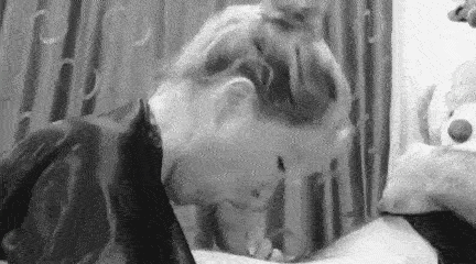 Жена захотела отсосать мне перед сном Украина