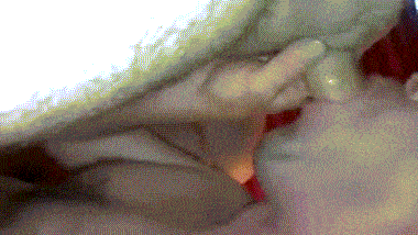 Мой муж биссексуал любит сосать мужские члены и с удовольствием это делает глубоко